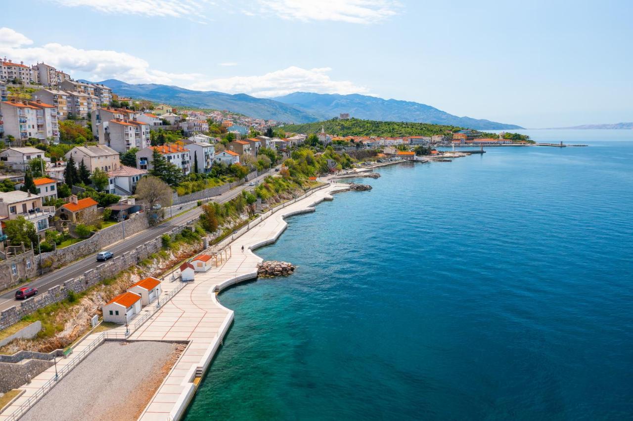 By The Adela Senj Appartement
