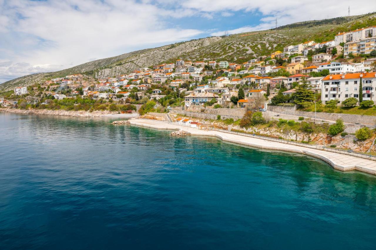 Appartement By The Adela Senj *