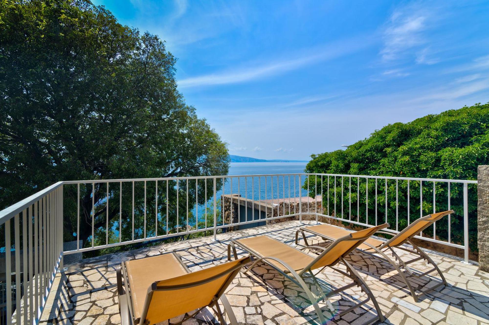 Appartement By The Adela Senj *